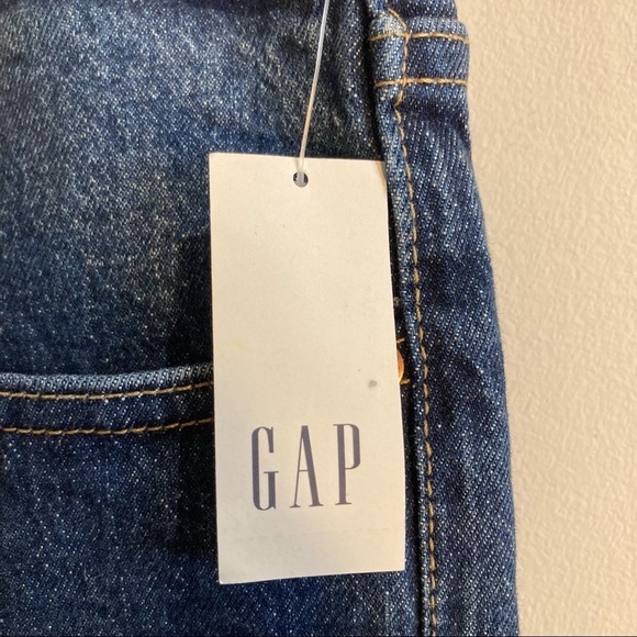 GAP Sz 33 High Rise Cheeky Straight Button Fly Mid-Wash Jeans NWT - Picture 3 of 11